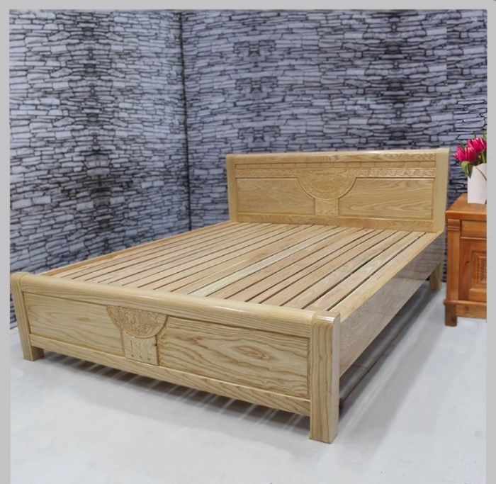 Giường ngủ gỗ sồi chắc chắn