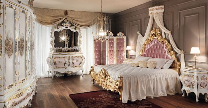 Giường ngủ nữ hoàng hay còn được biết đến với cái tên khác là giường canopy