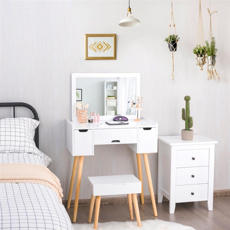 Có nên mua bàn trang điểm giá rẻ hay không?