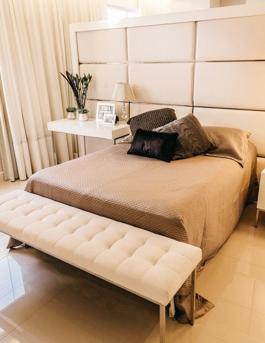 Giường ngủ gỗ sồi có tốt như lời đồn?