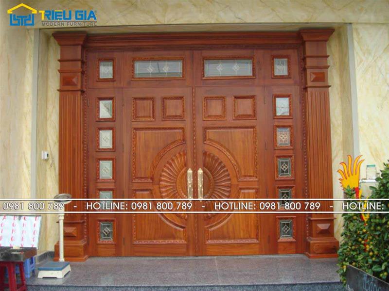 Thiết kế cửa gỗ lim hợp với gia đình bạn nhất từ Nội thất Triệu Gia