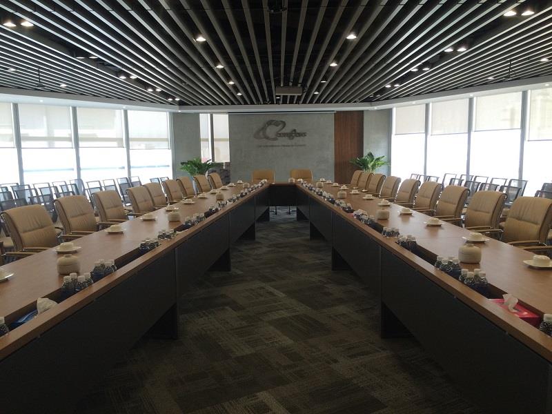 Thiết kế văn phòng sử dụng nội thất gỗ công nghiệp